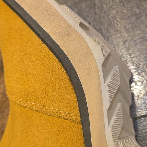 Sorel Mustard Yellow Hi Line Chelsea Boots - Picture 15 of 16